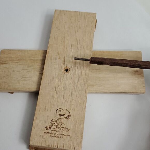 Peanuts Charlie Brown's Christmas Tree - Picture 7 of 11